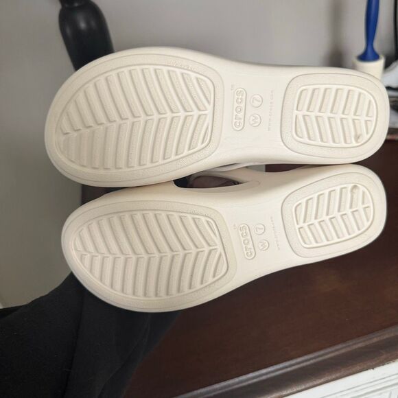 NWT Crocs Strappy Boca Wedge Sandals - Picture 3 of 4